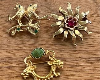 Vintage gold brooches/pendants 