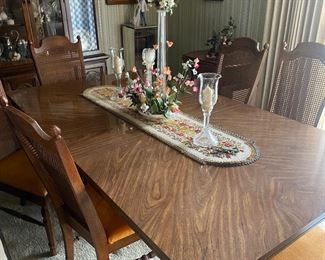 Dinning Table and Chairs 