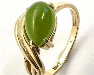 14K Yellow Gold Ring w/ Jade Stone - Size 6-1/4
ENDS 10d 7h 12min