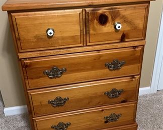 Beautiful Little Brown Chest of Drawers
