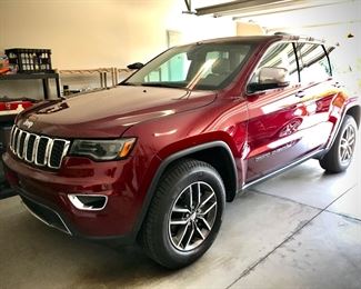 2018 Jeep Grand Cherokee                                                          Category: 
SUV
Style: 
Limited Sport Utility 4D
Engine: 
V6, VVT, 3.6 Liter
Transmission: 
Automatic, 8-Spd
Drivetrain: 
4WD