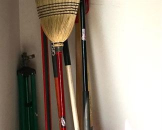 Yard and Cleaning Tools 