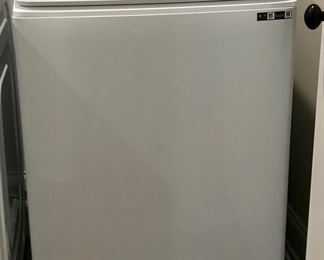 Samsung Washer, Less than a Year old 