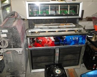 Seaburg jukebox with 45s