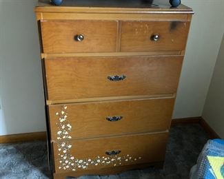 4 drawer chest