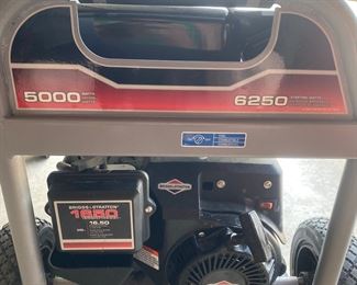 Briggs & Stratton 5000 watt generator (runs)
