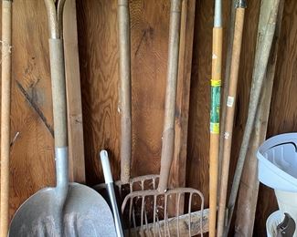 Yard tools 