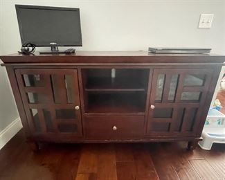 $125 - Entertainment center