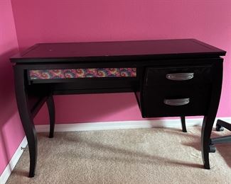 $80 - Desk (measures: 44" x 20" x 30")