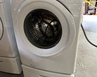 Samsung Front Load VRT Washing Machine with Storage Bin