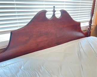 Additional view of headboard on 4 poster bed~