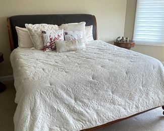 King leather headboard bed~