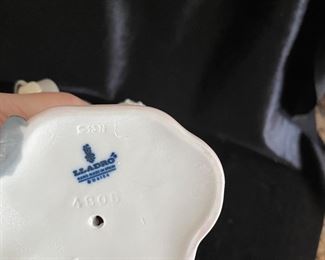 Lladro stamp on bride & groom~