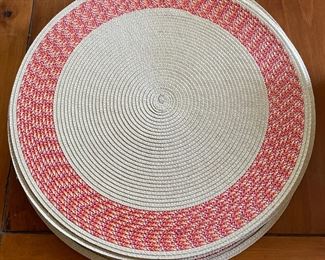 7 round placemats, 10" diameter,  was $10, NOW $7