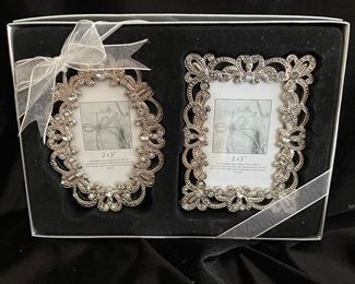 Set of two, 2x3" frames,  was $8, NOW $5