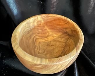Wooden bowl 6"D x 2.75"H,  was $6, NOW $4
