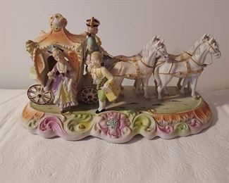 Lovely Victorian Horse and Carriage Statue