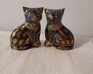 Pair of Fabulous Feline Brass Cat Etched Sculptures