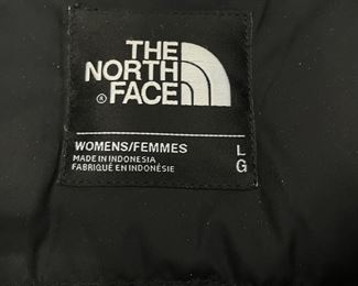 Tag inside of woman's North Face coat~
