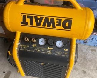 Dewalt 4.5 Gallon Air Compressor
Excellent working condition. 
Was only used a few times & stored.
Must be able to move and load yourself.