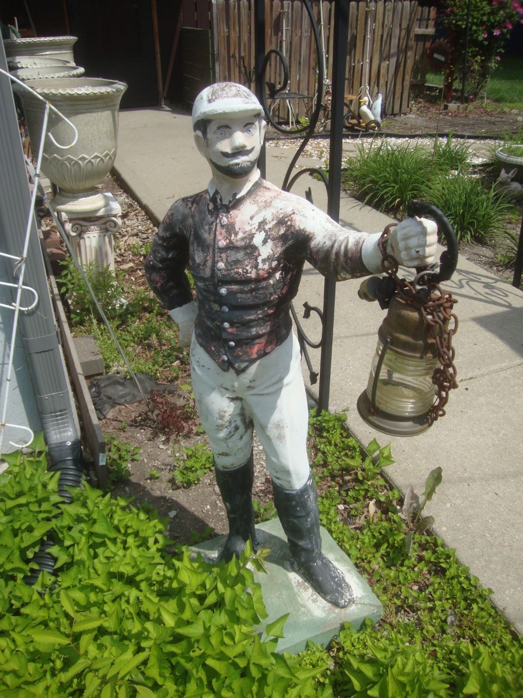 Concrete doorman w lantern