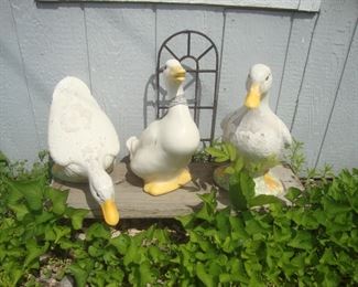 3 Ducks on bench