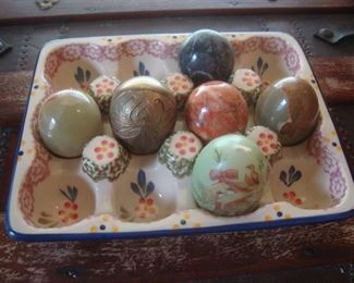 Marble eggs