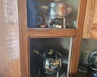Fondue pots - new