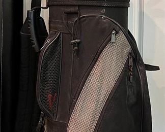 Nicklaus golf clubs with golf bag