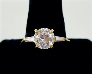 3.5 Grams Fine 18K Yellow Gold Cubic Zirconia Engagement Ring Size 8.5
