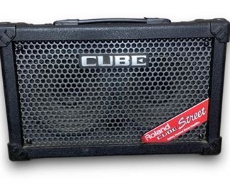 Roland Cube Battery Powered Stereo Guitar Amplifier Model: Street
