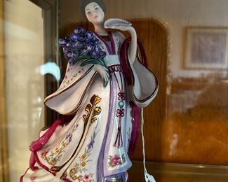 Lena Liu, geisha figurines, Danberry, mint $75 each