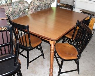 Tell City table and chairs