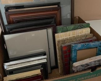  lots of frames to choose from !