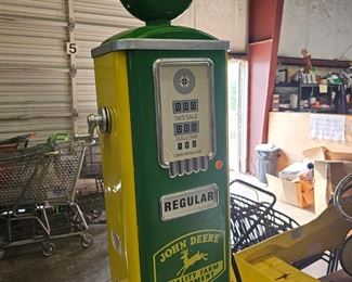  JOHN DEERE REPLICA GAS PUMP