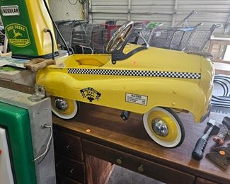 NEW YORK CITY CHECKER PEDAL TAXI