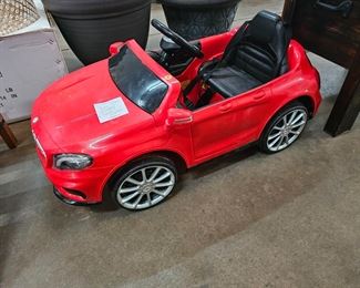  KIDS MERCEDES BENZ TOY CAR