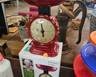 PAULA DEAN KITCHEN SCALE