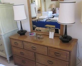MCM Dresser/Mirror, Chest of Drawers & 2-Nightstands + Pair of MCM Lamps               