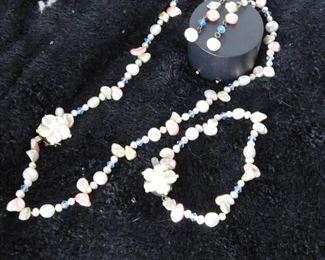 Natural Pearl Necklaces (2)