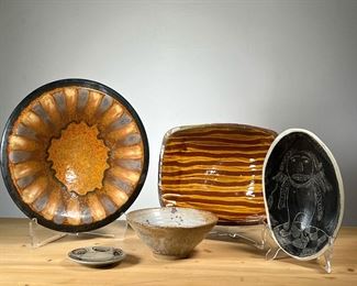 (5PC) ART POTTERY LOT | Including a low center bowl. - h. 2.5 x dia. 12 in