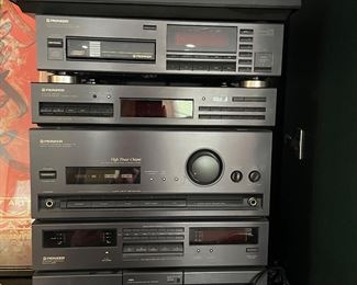 Pioneer receiver system with speakers