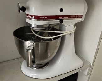 Kitchen Aid stand mixer