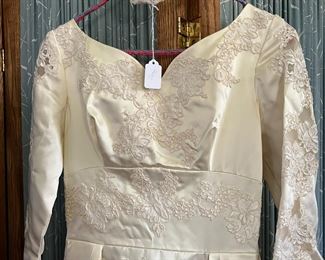 Vintage wedding dress