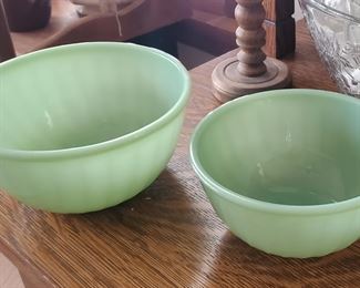 Jadeite Set of 2 bowls