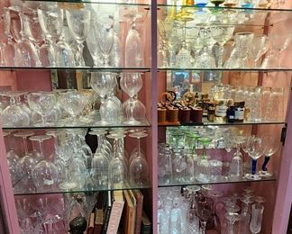 Glassware, stemmed