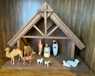Nativity Set (many pieces not shown)