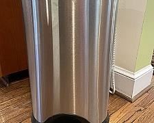 26” Tall Canworks Stainless Steel Trashcan: Foot Operated