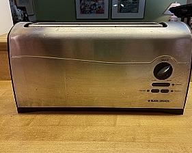 Black & Decker Bagel Toaster, Single Slot 14.5” long; Three Cutting Boards