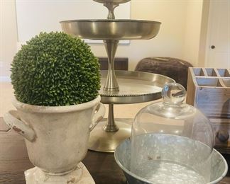 Decorative accessories! 